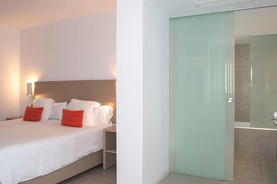 Apartaments B-Llobet Sun & Confort Ibiza Szoba fotó